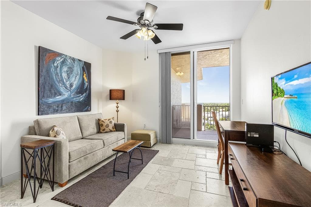 2090 W First ST 1009-22