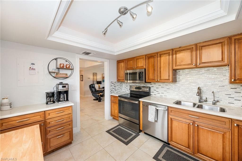 413 Augusta BLVD 105-14