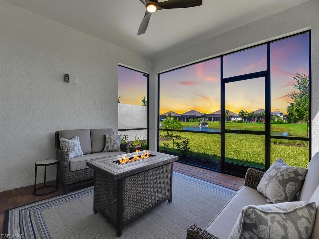 11694 Canal Grande DR-9