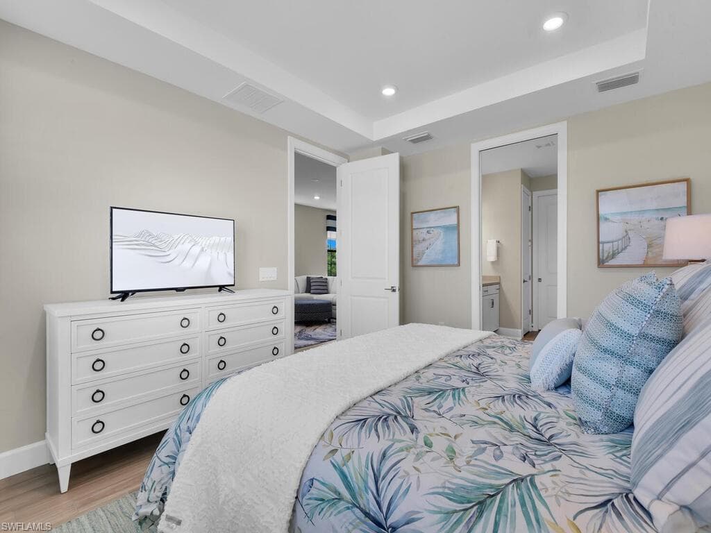11694 Canal Grande DR-30