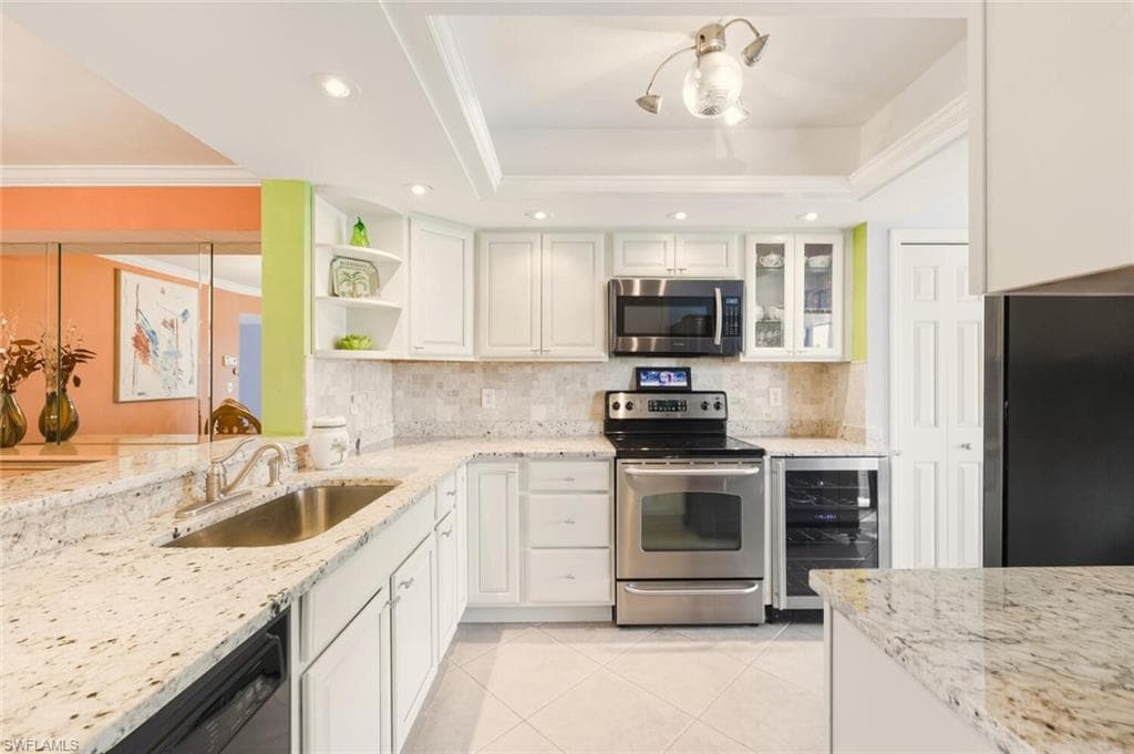 7340 Saint Ives WAY 3203-5