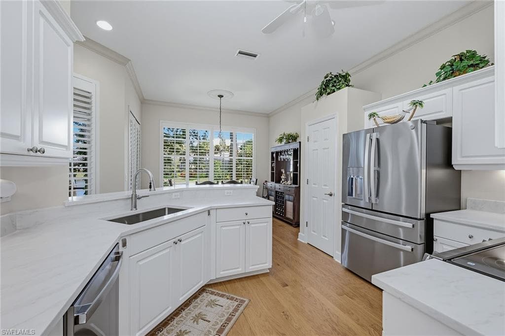 2325 Island Cove CIR-5