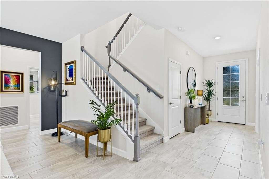 13883 Pine Lodge LN-7