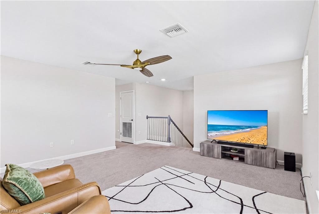 13883 Pine Lodge LN-24