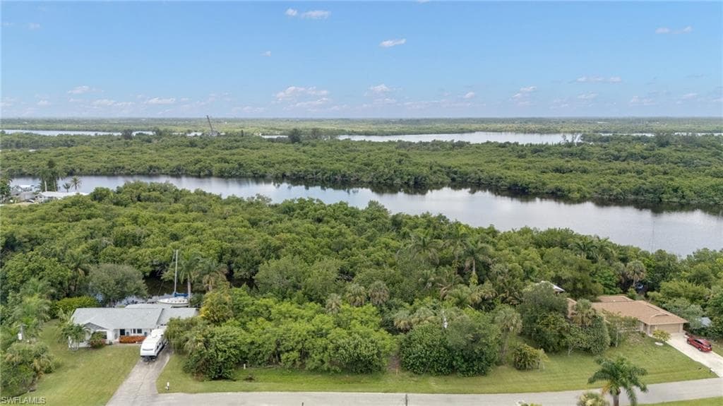 315 Shore DR-1