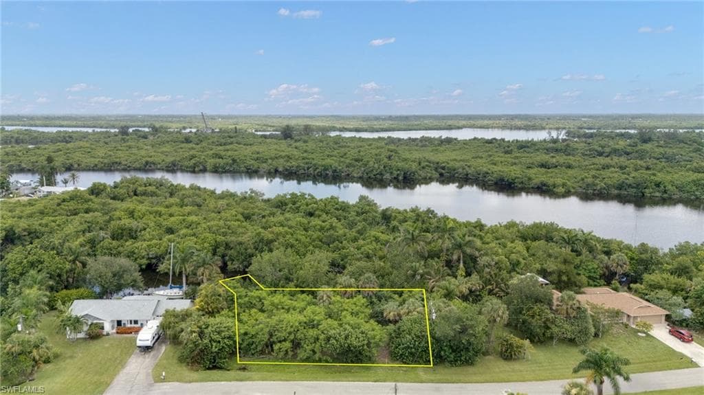 315 Shore DR-2