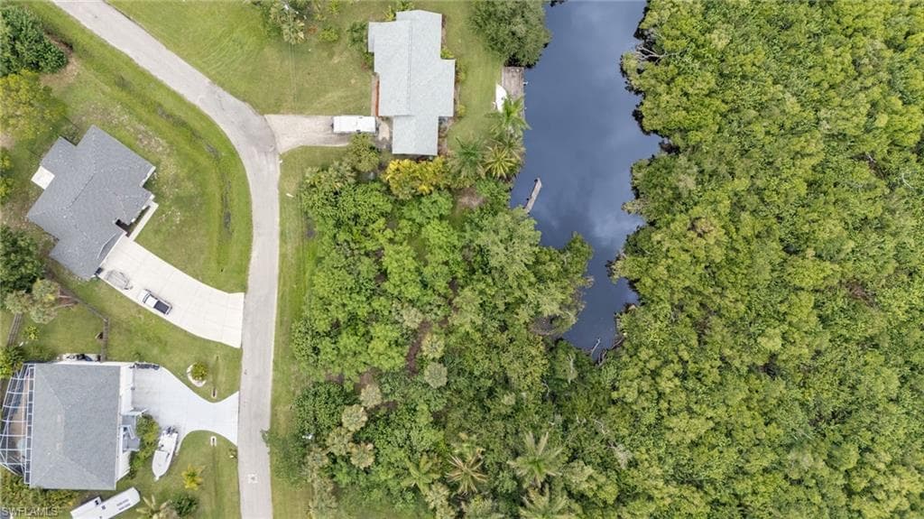 315 Shore DR-7