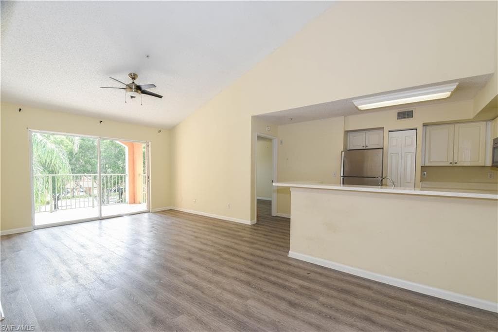 1275 Wildwood Lakes BLVD 303-3