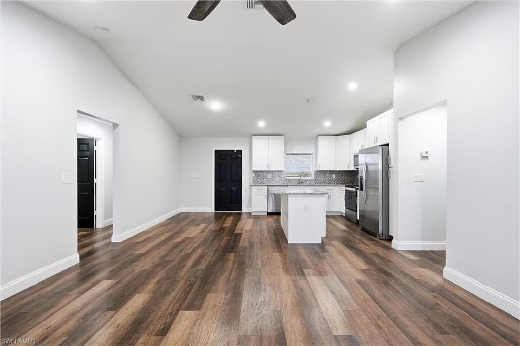 146 Plantation DR-23