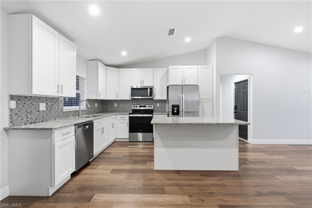 146 Plantation DR-19