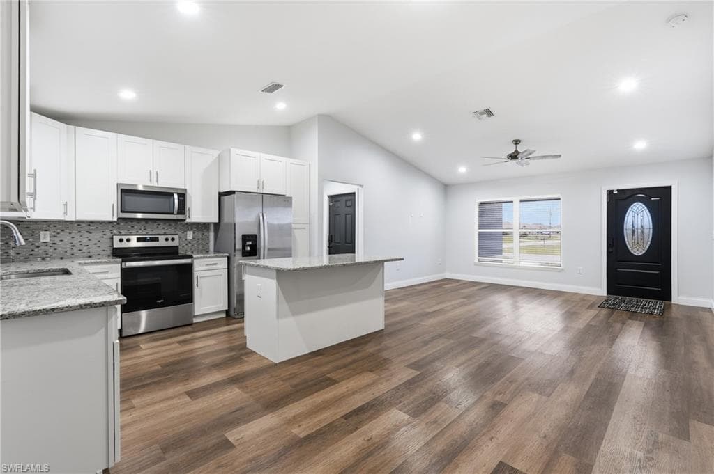 146 Plantation DR-31