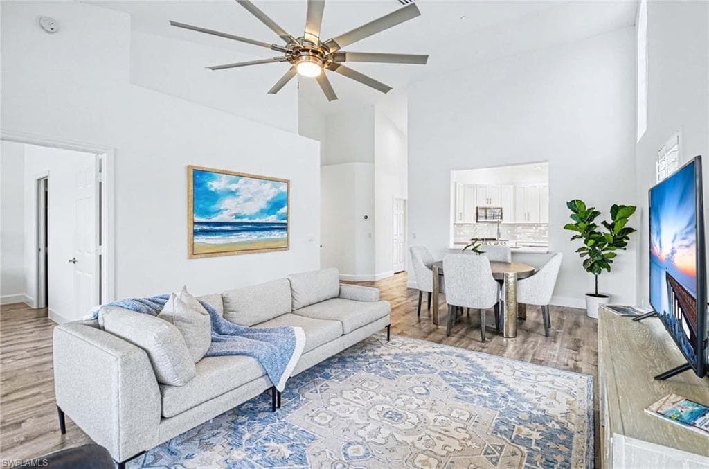 5701 Heron LN 705-7