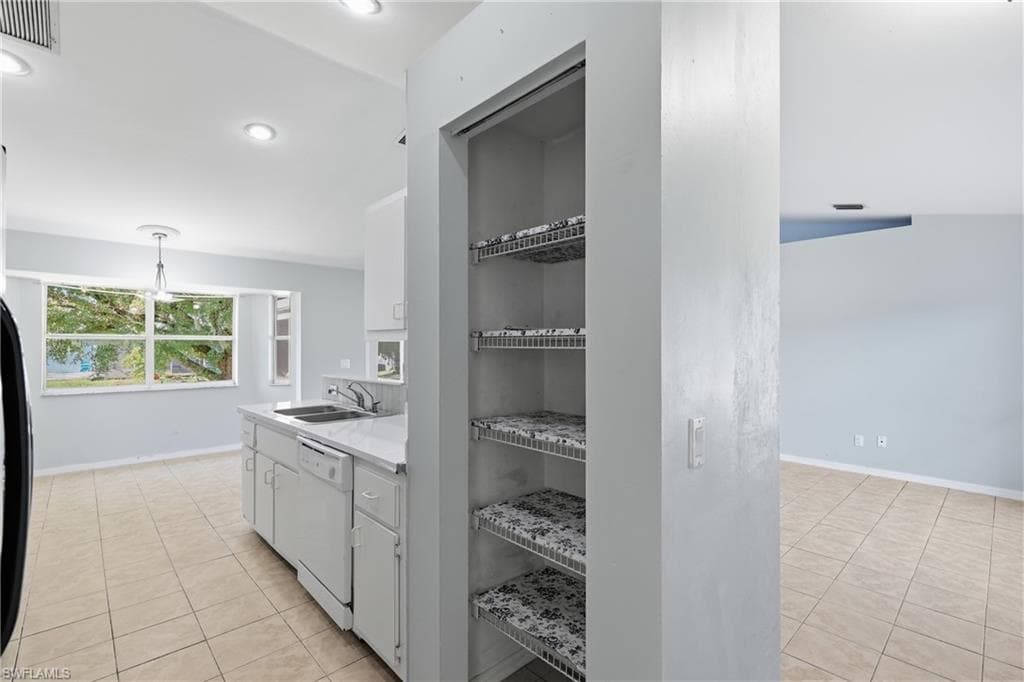 8346 Bamboo RD-13