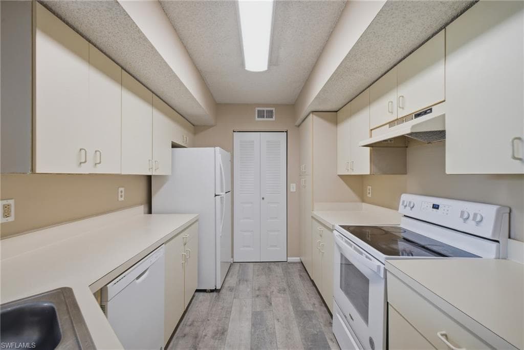 13605 Eagle Ridge DR 1733-24