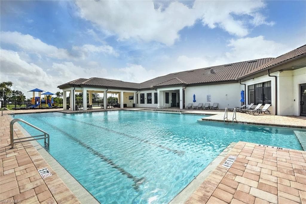 14106 Mindello DR-37