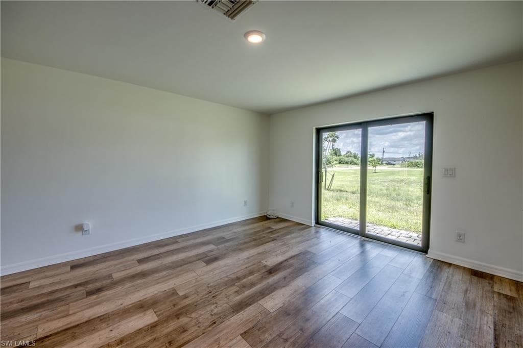 861 Winwood CIR-3