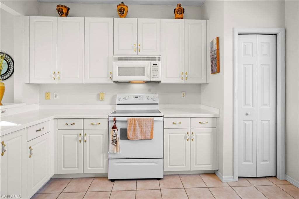 11227 Lakeland CIR-12