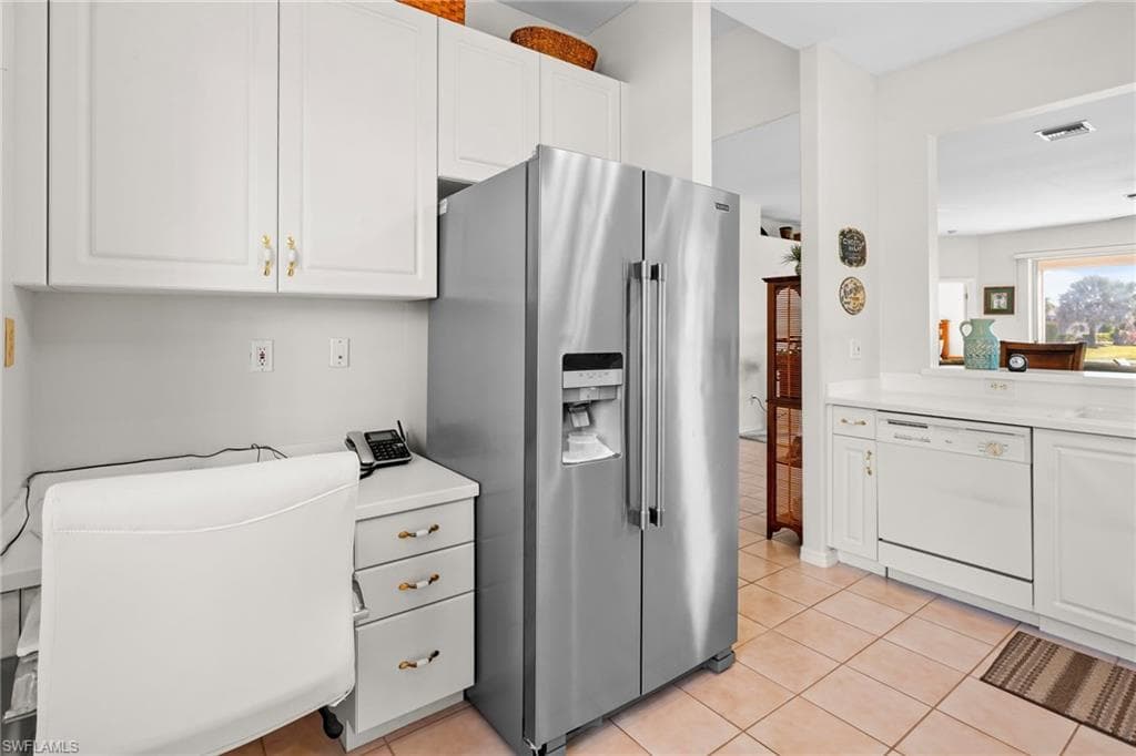 11227 Lakeland CIR-9