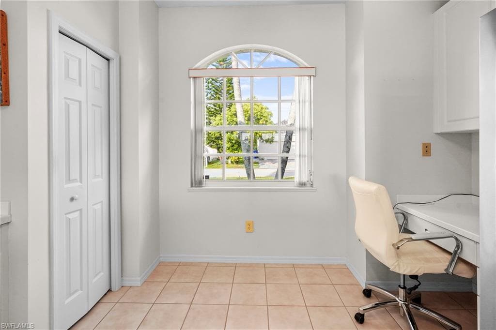 11227 Lakeland CIR-10