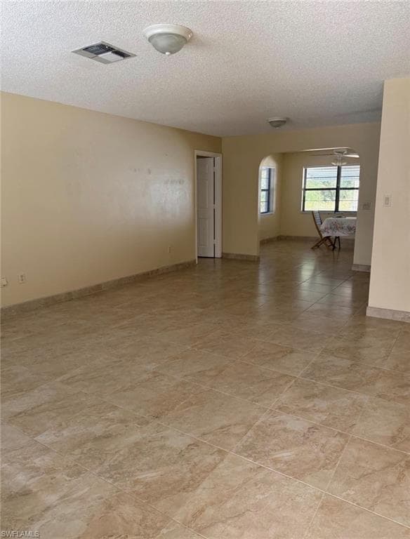 908 PRIMROSE ST-5