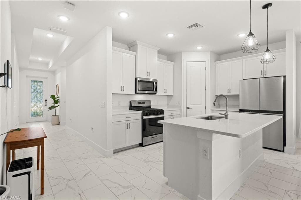 17080 River Otter RD-11