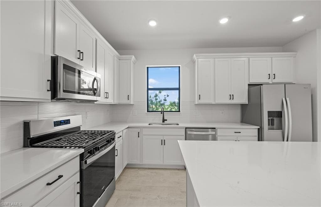 2094 Seville LN-20