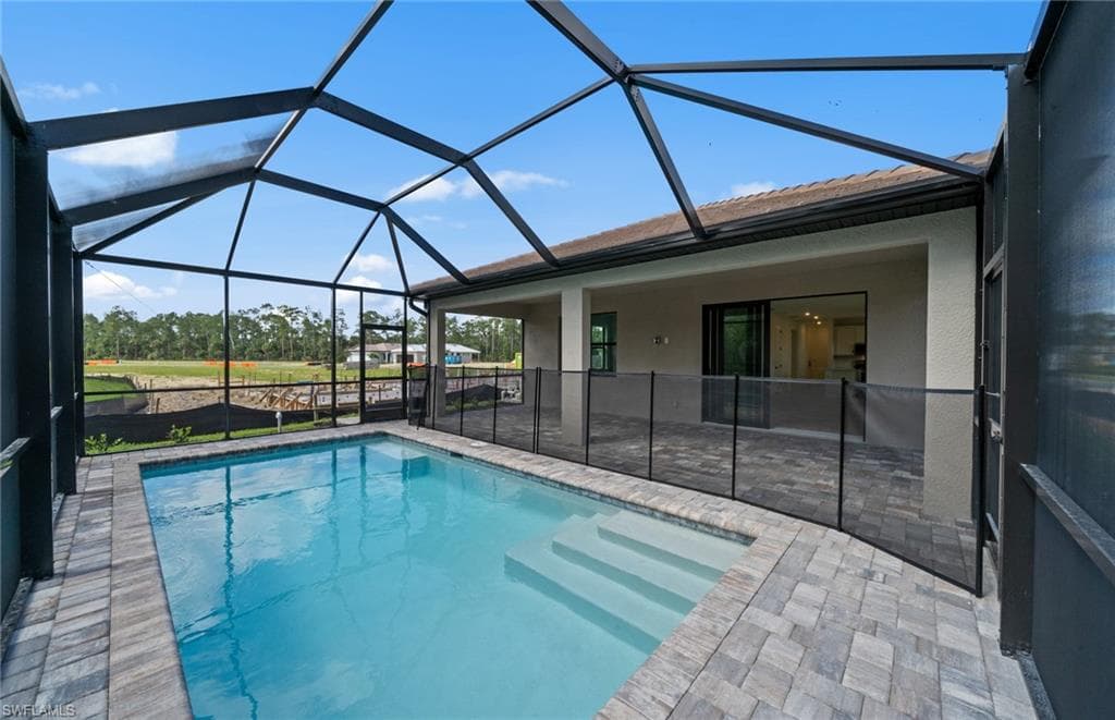 2094 Seville LN-29