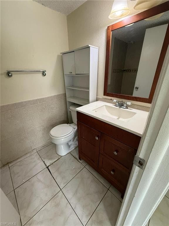100 Santa Clara DR 3-2