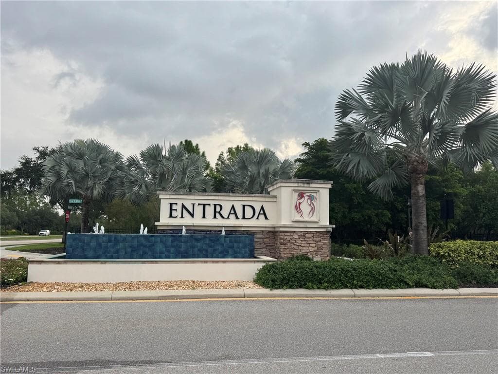 3166 Estancia LN-2