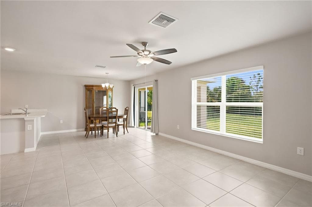 3166 Estancia LN-18