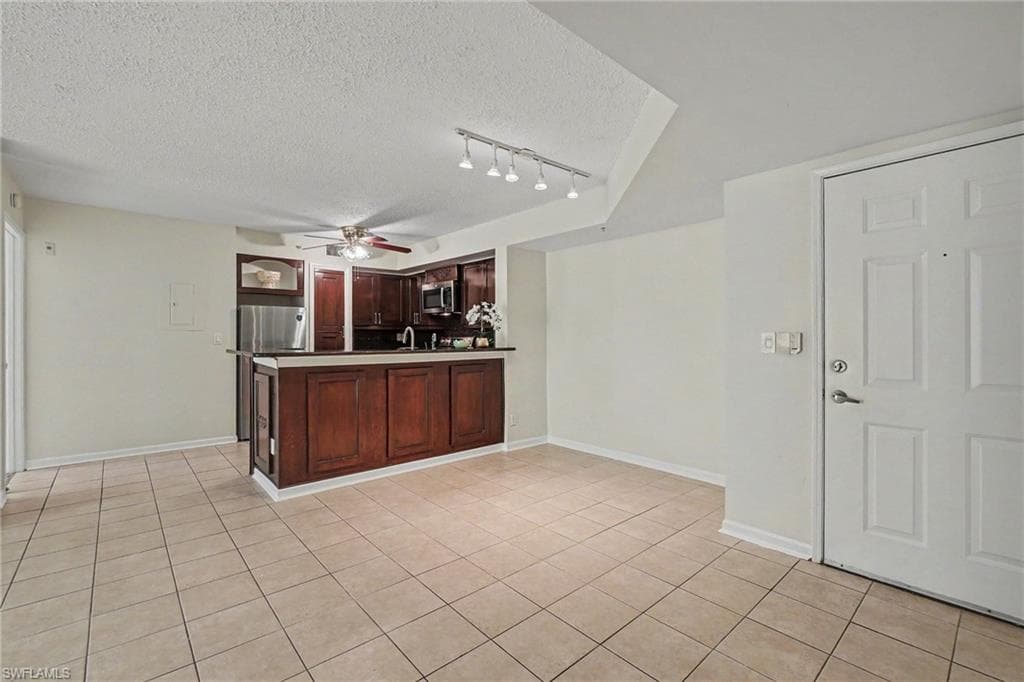 1280 Wildwood Lakes BLVD 106-9
