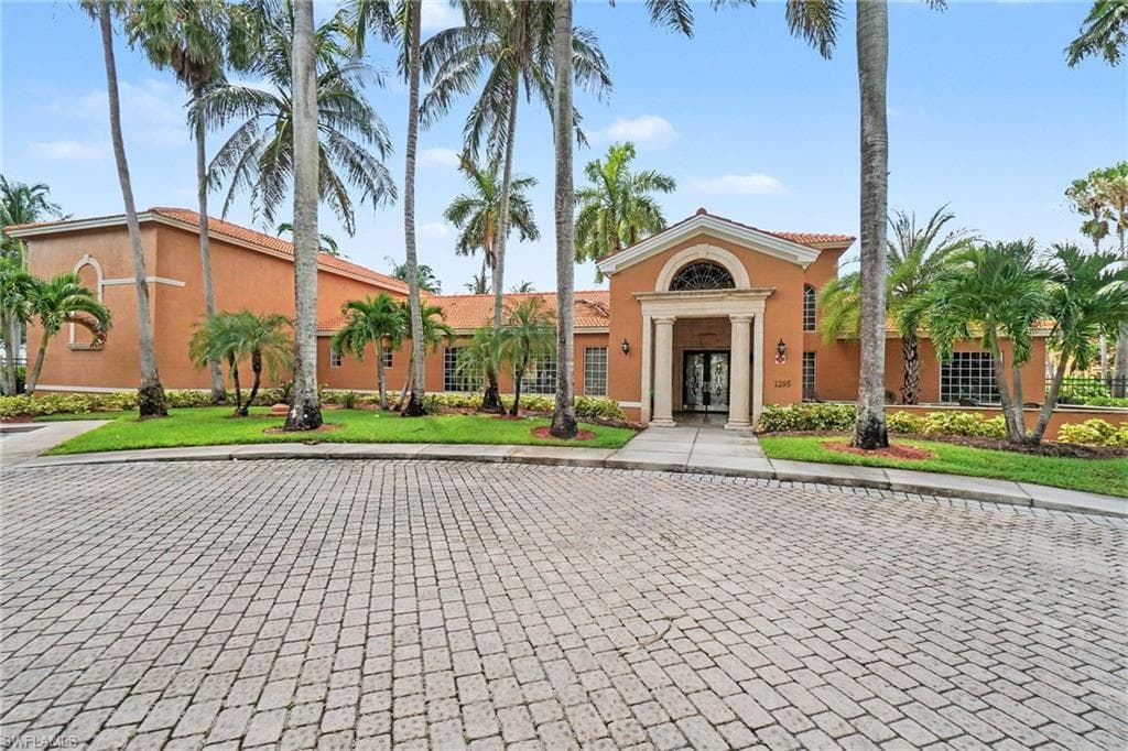 1280 Wildwood Lakes BLVD 106-24