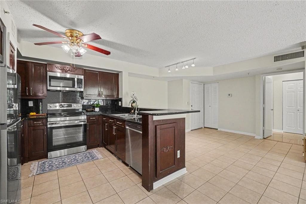 1280 Wildwood Lakes BLVD 106-11