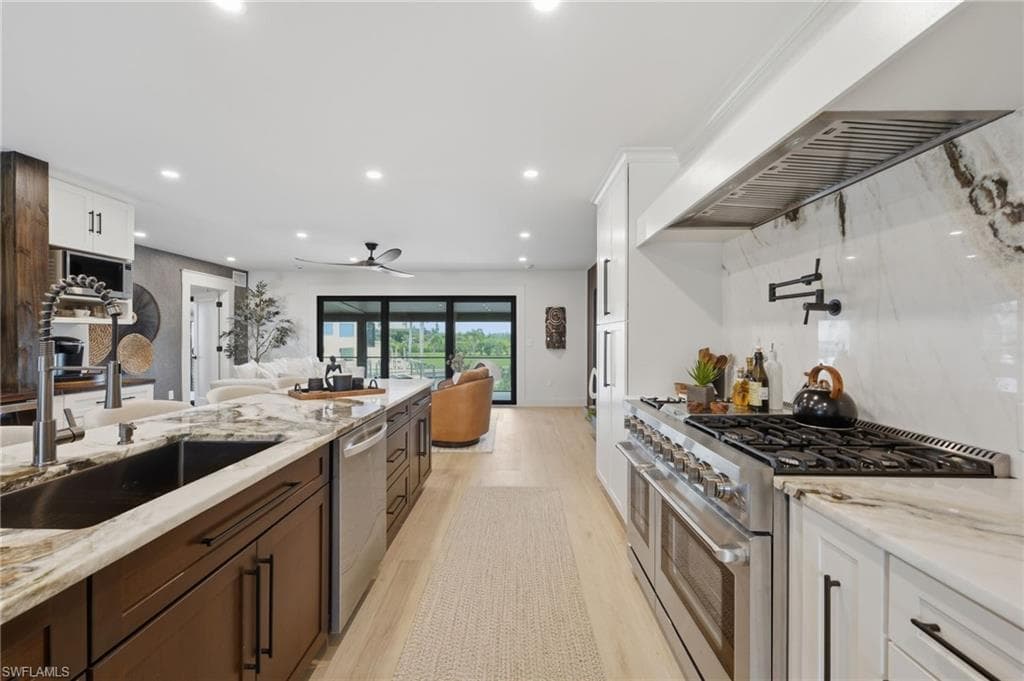 2795 N Beach RD B-14