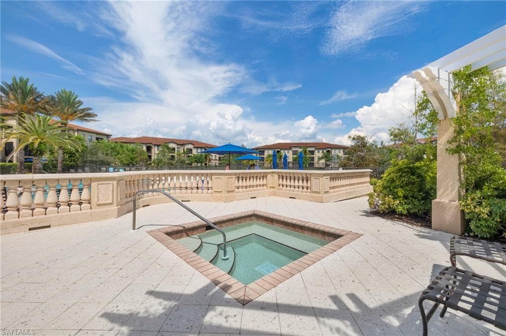 12965 Positano CIR 201-27