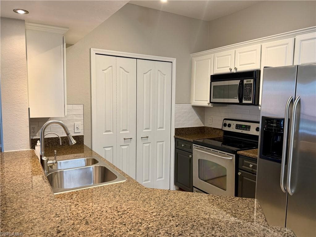 12965 Positano CIR 201-8