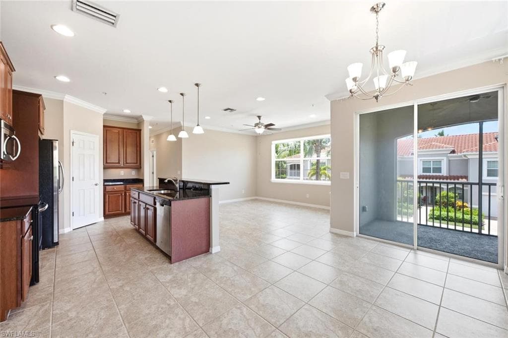 23421 Alamanda DR 201-4