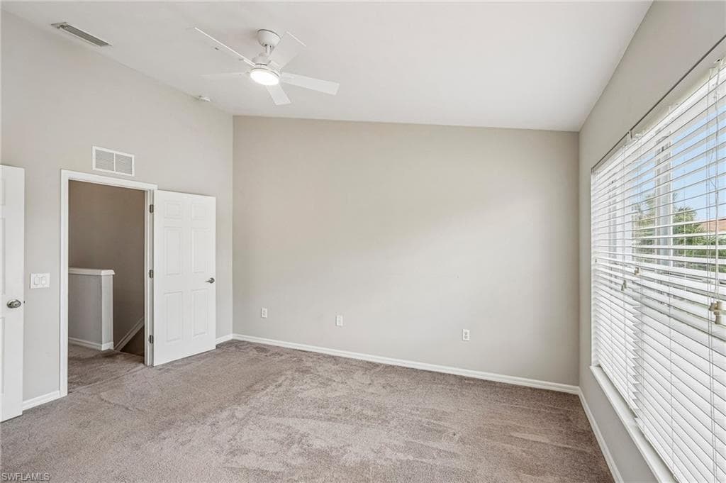 1104 Oxford LN 44-12