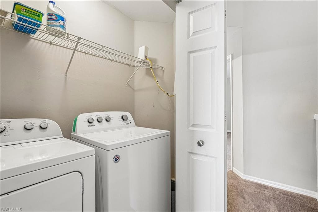 1104 Oxford LN 44-18