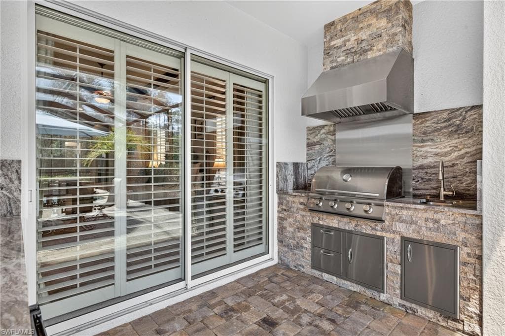10897 Stonington AVE-22