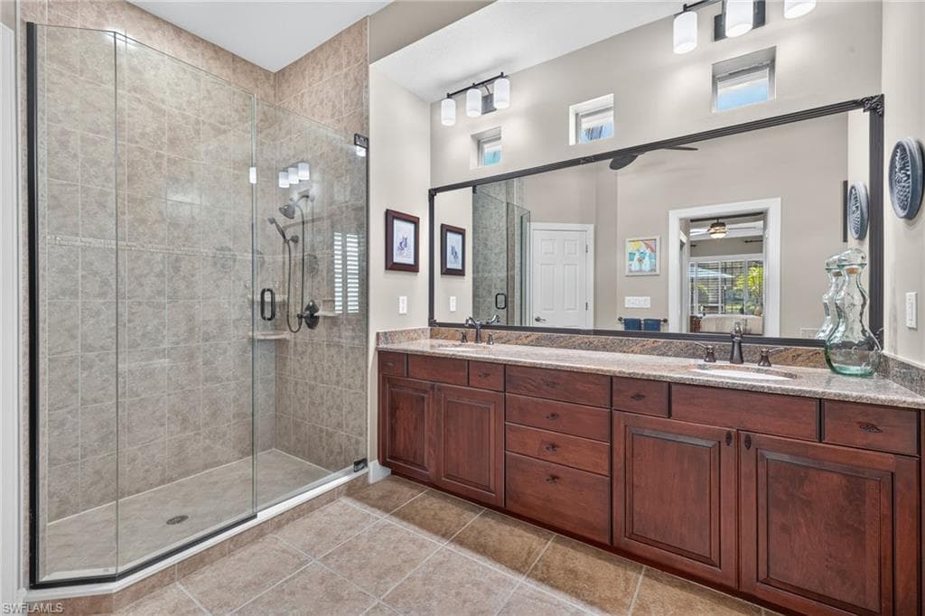 10897 Stonington AVE-14