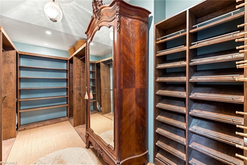5247 Cherry Wood DR-24