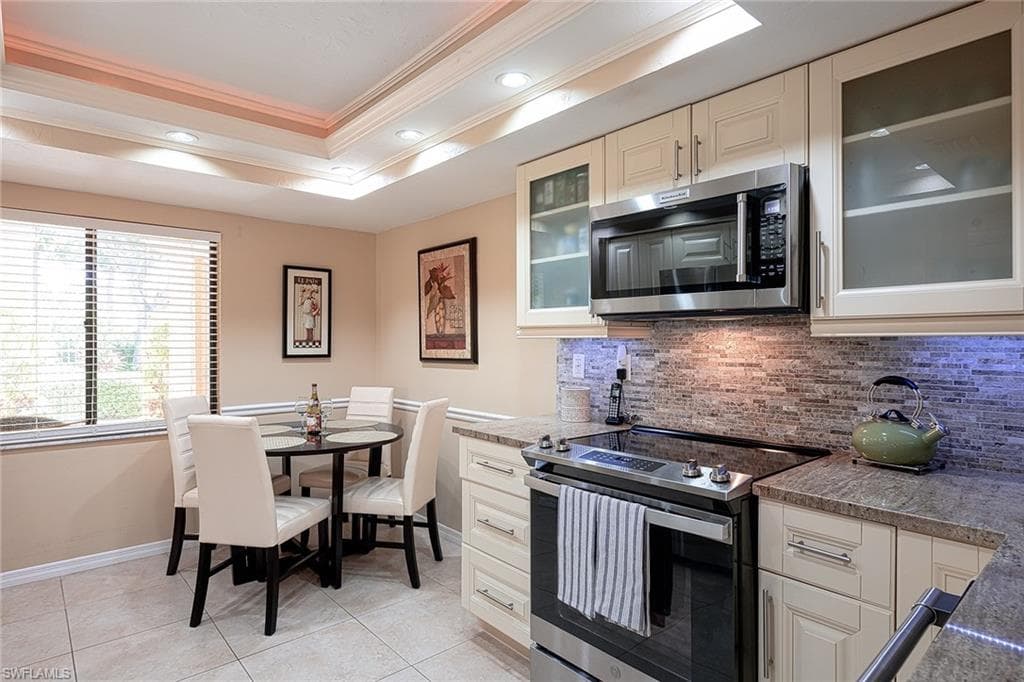 583 Beachwalk CIR Q-101-5