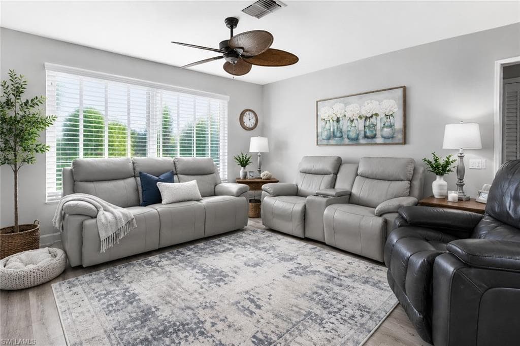 1352 Oaklawn CT-4