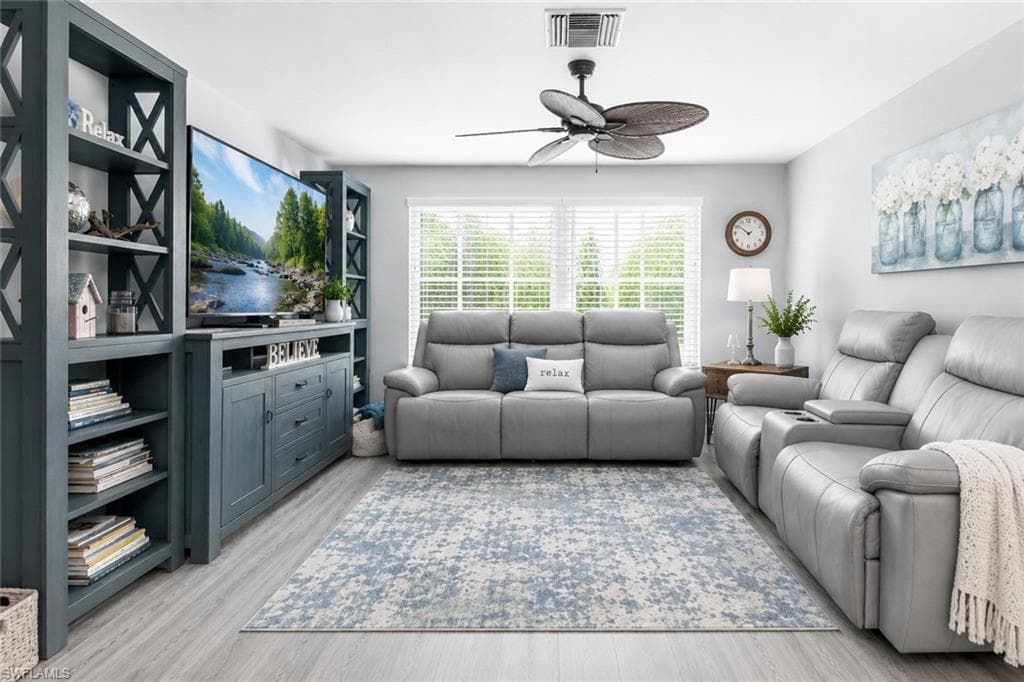 1352 Oaklawn CT-3