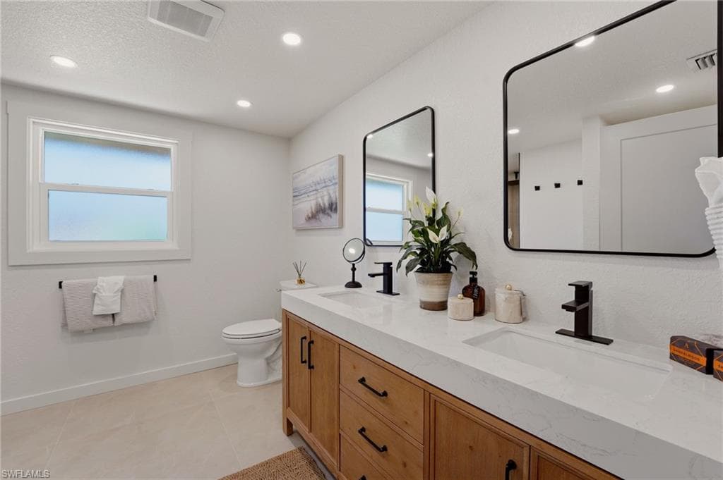 120 Stanford DR-23