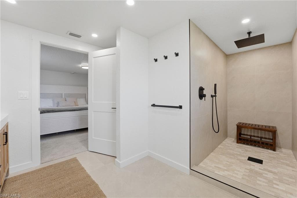 120 Stanford DR-22