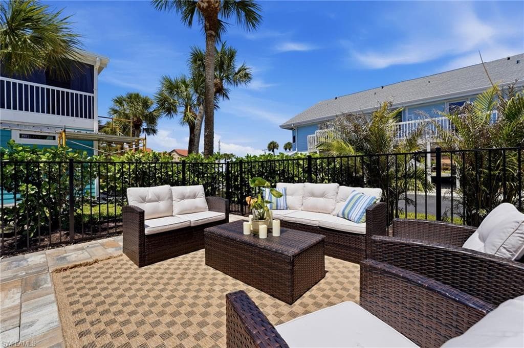 120 Stanford DR-36