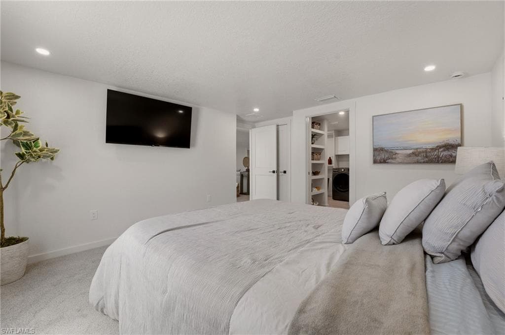 120 Stanford DR-32