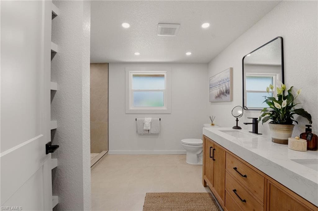 120 Stanford DR-24